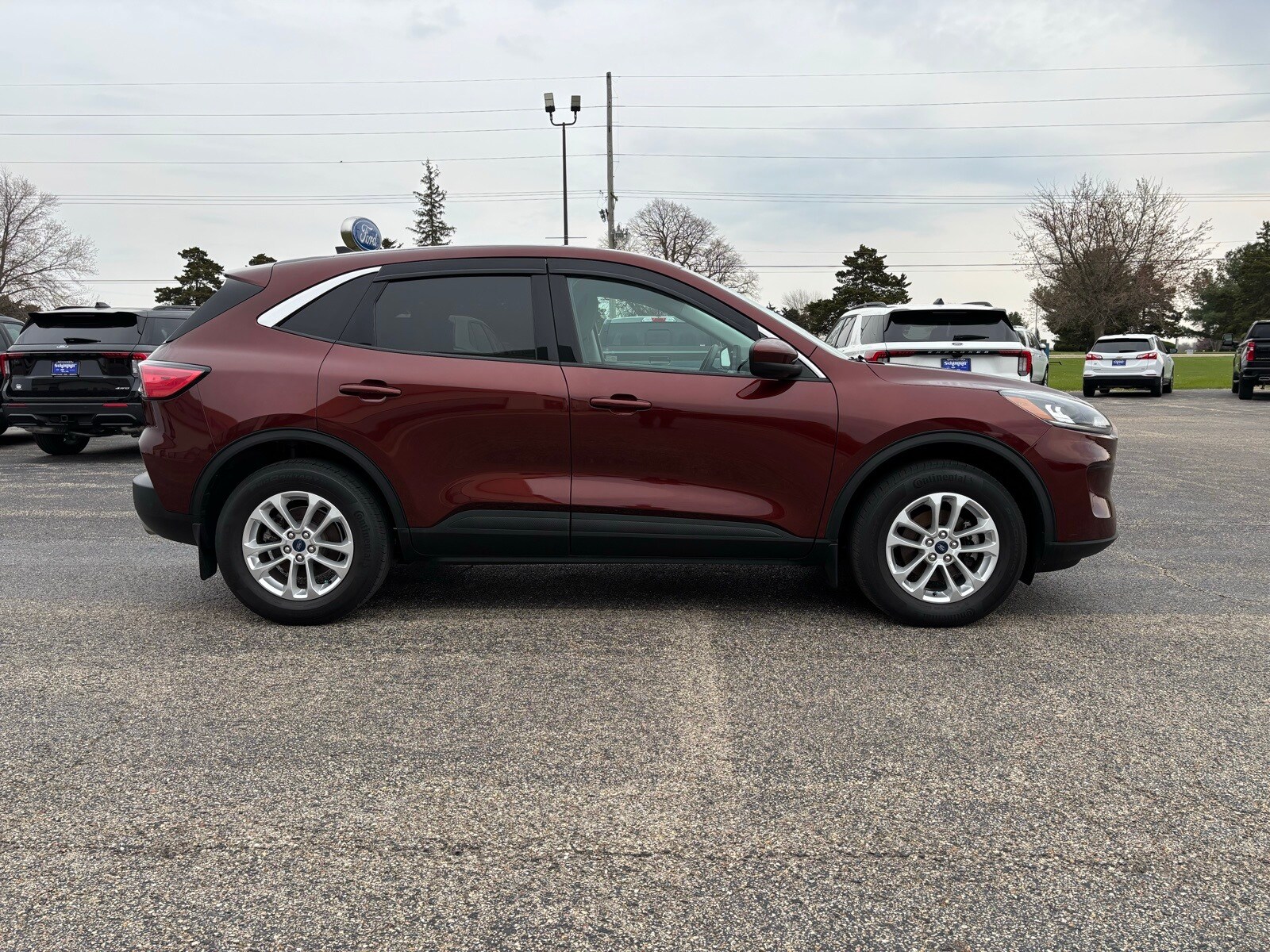 2021 Ford Escape SE photo 4