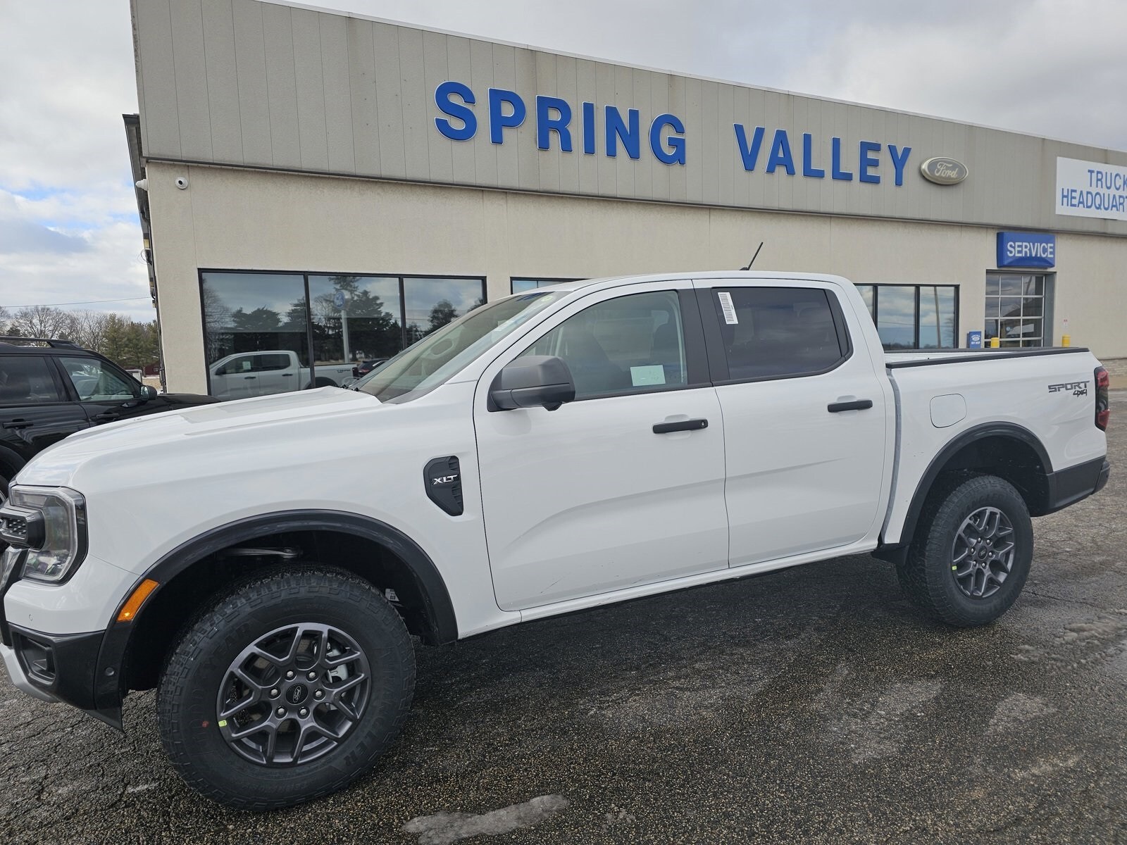 2024 Ford Ranger XLT photo 2