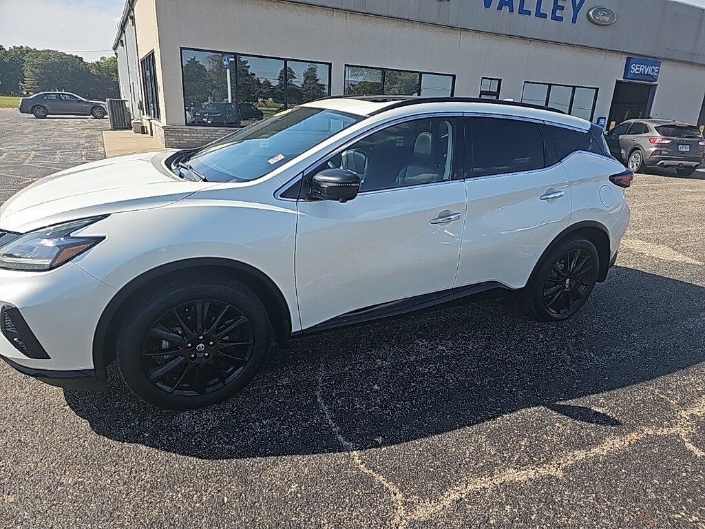 2022 Nissan Murano SL photo 2