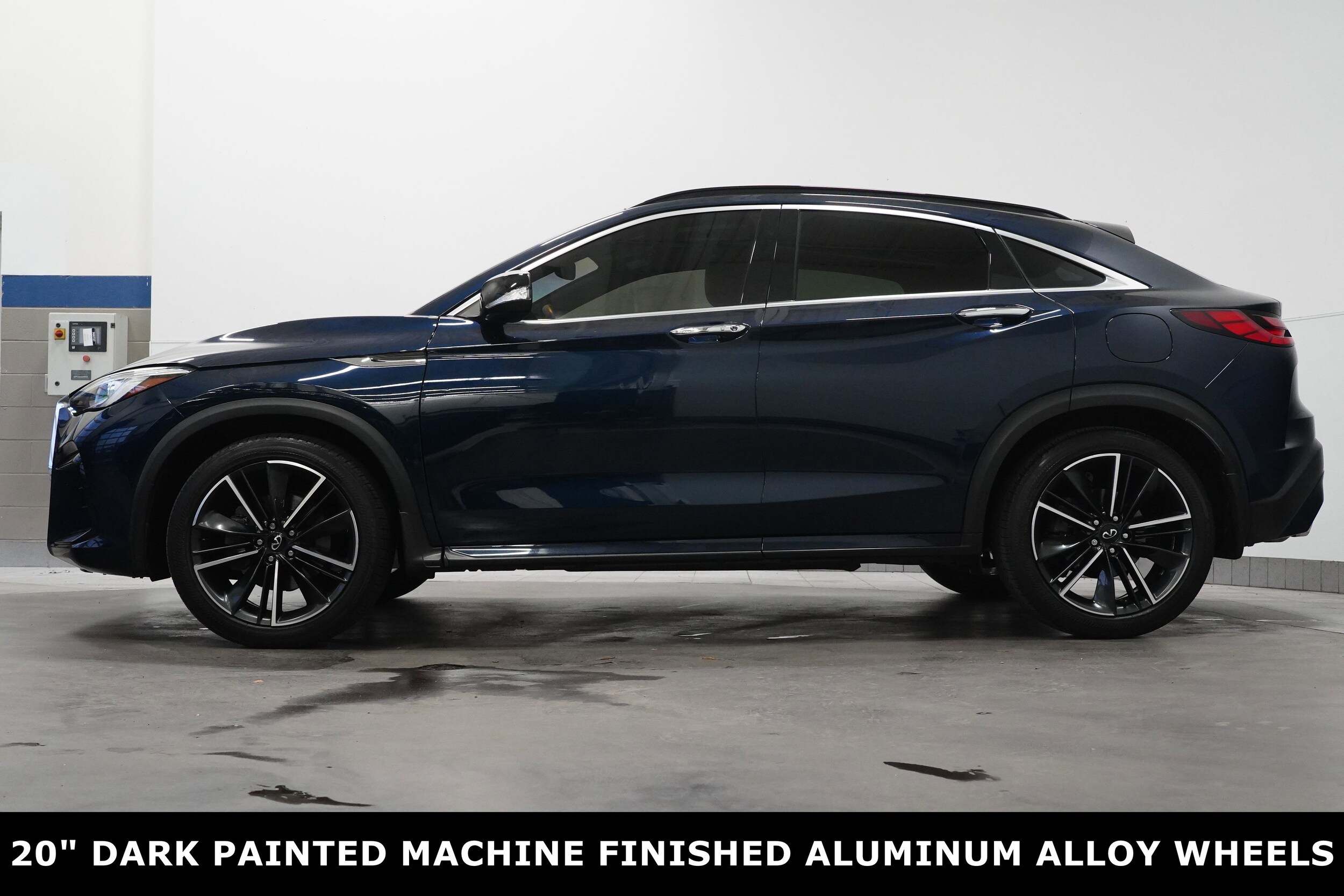 2022 Infiniti QX55 Luxe photo 3