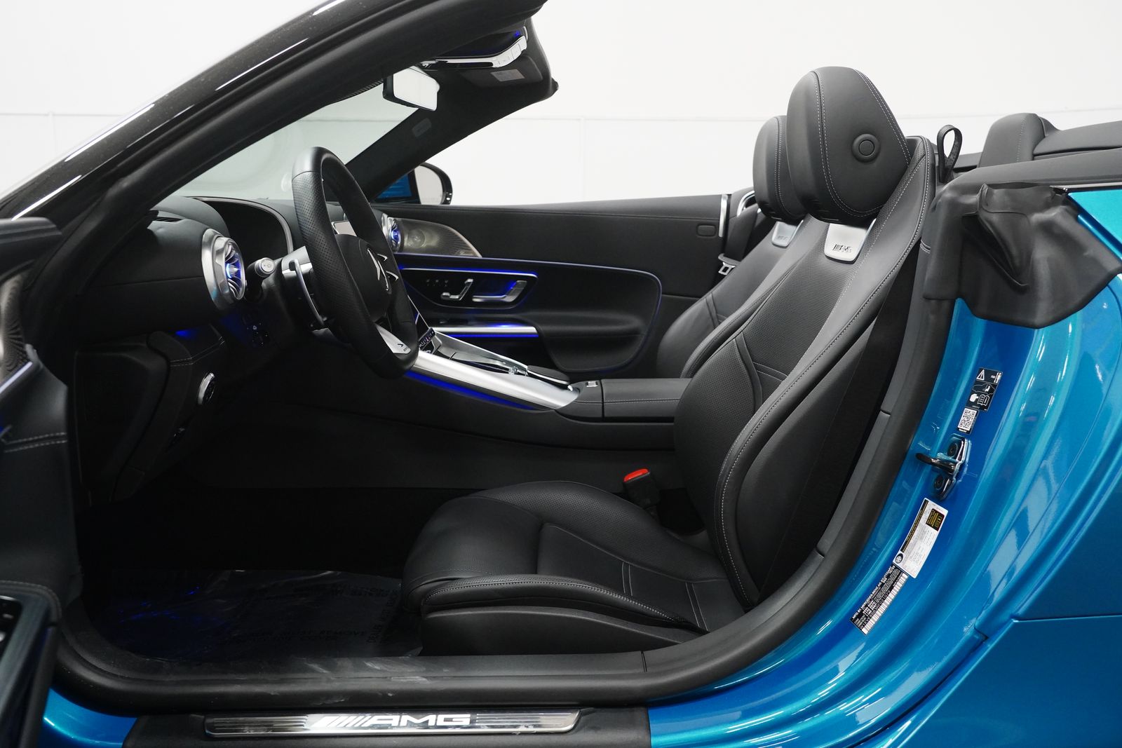 2024 Mercedes Benz SL AMG 63 photo 2