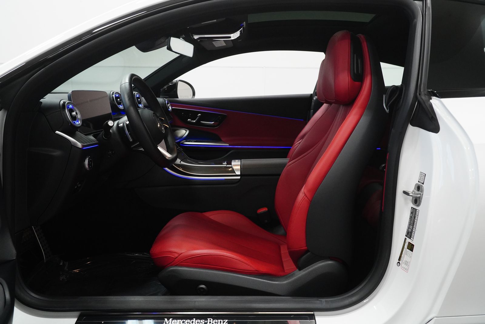 2024 Mercedes Benz CLE 300 4MATIC Coupe photo 2