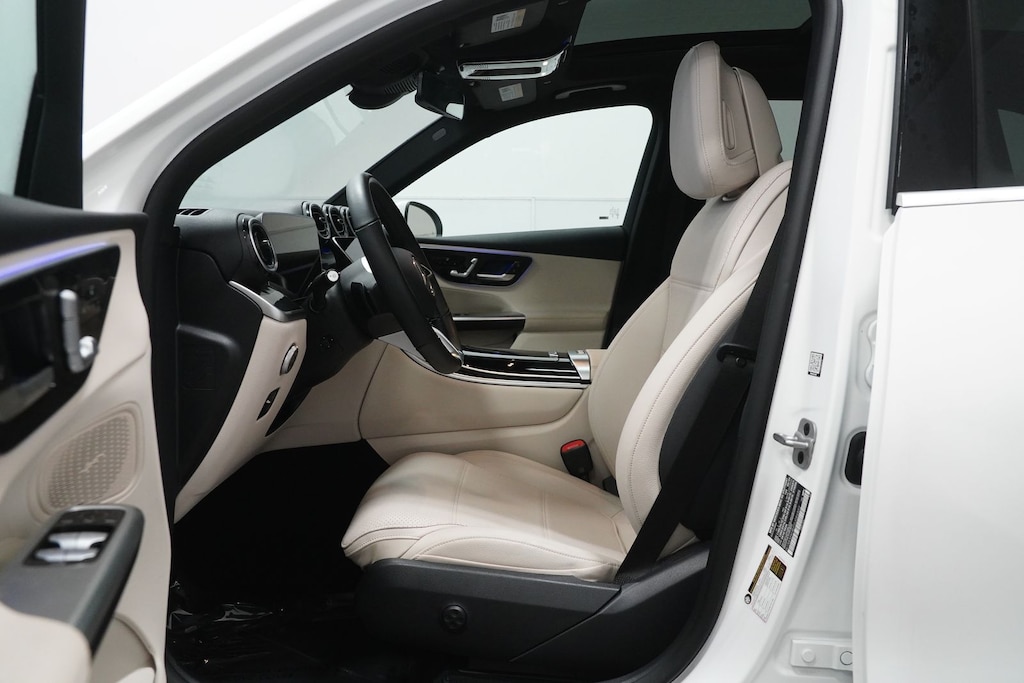 Used 2025 Mercedes-Benz GLC 300 4MATIC SUV