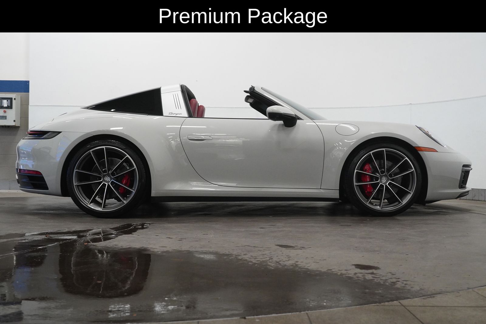 2022 Porsche 911 Targa 4S photo 4