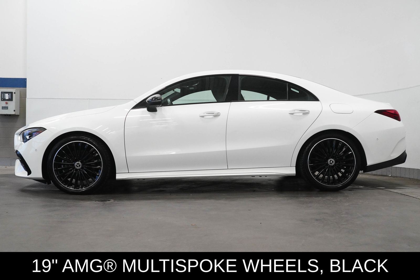 2024 Mercedes Benz CLA 250 4MATIC photo 4
