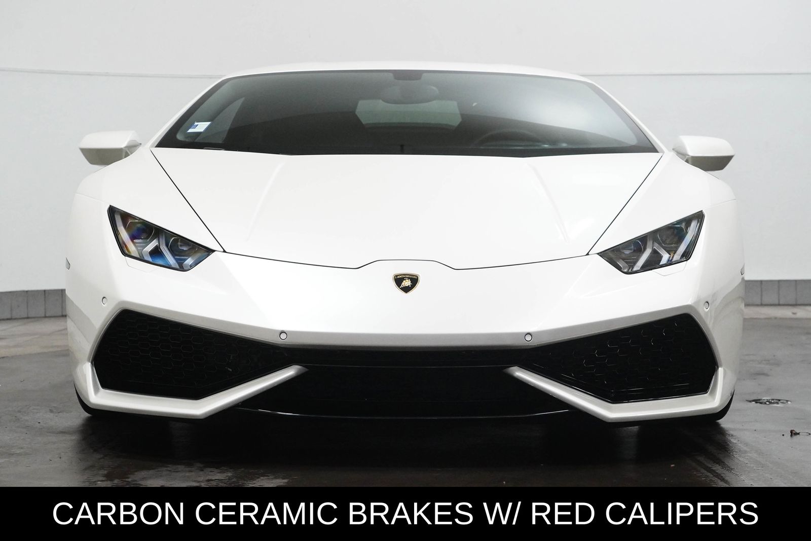 2016 Lamborghini Huracan Coupe photo 3