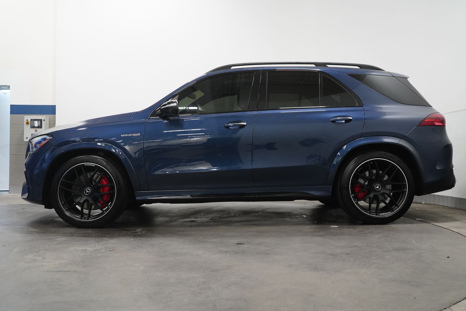2024 Mercedes Benz GLE AMG 63 photo 4