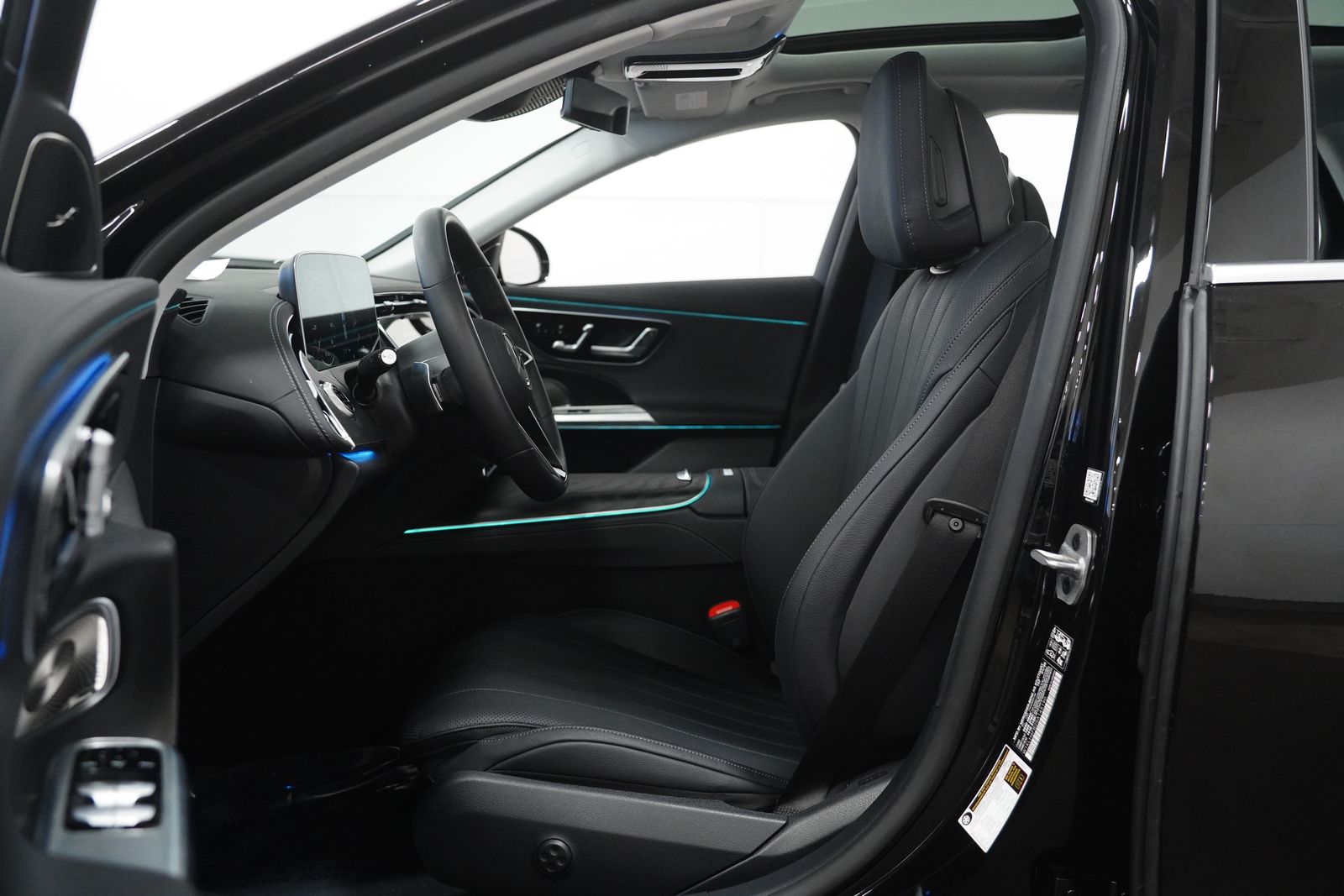 2025 Mercedes Benz E 450 4MATIC All-Terrain Wagon photo 2