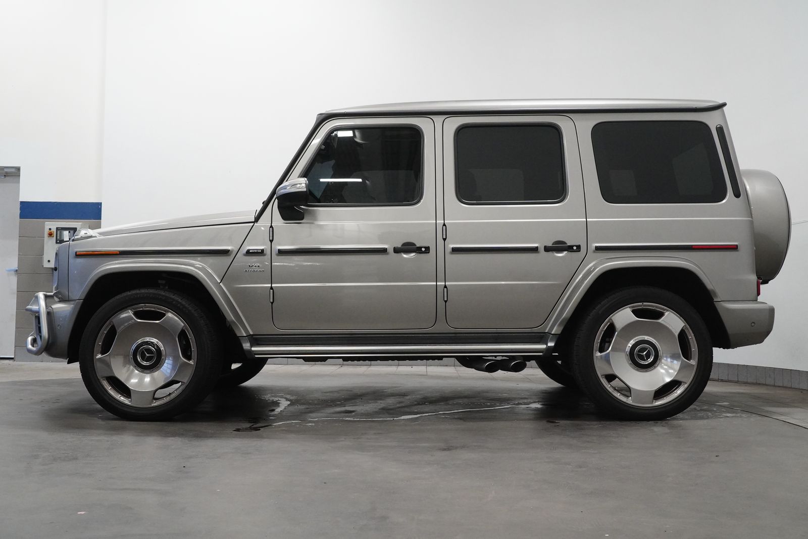 2023 Mercedes Benz G AMG 63 photo 4