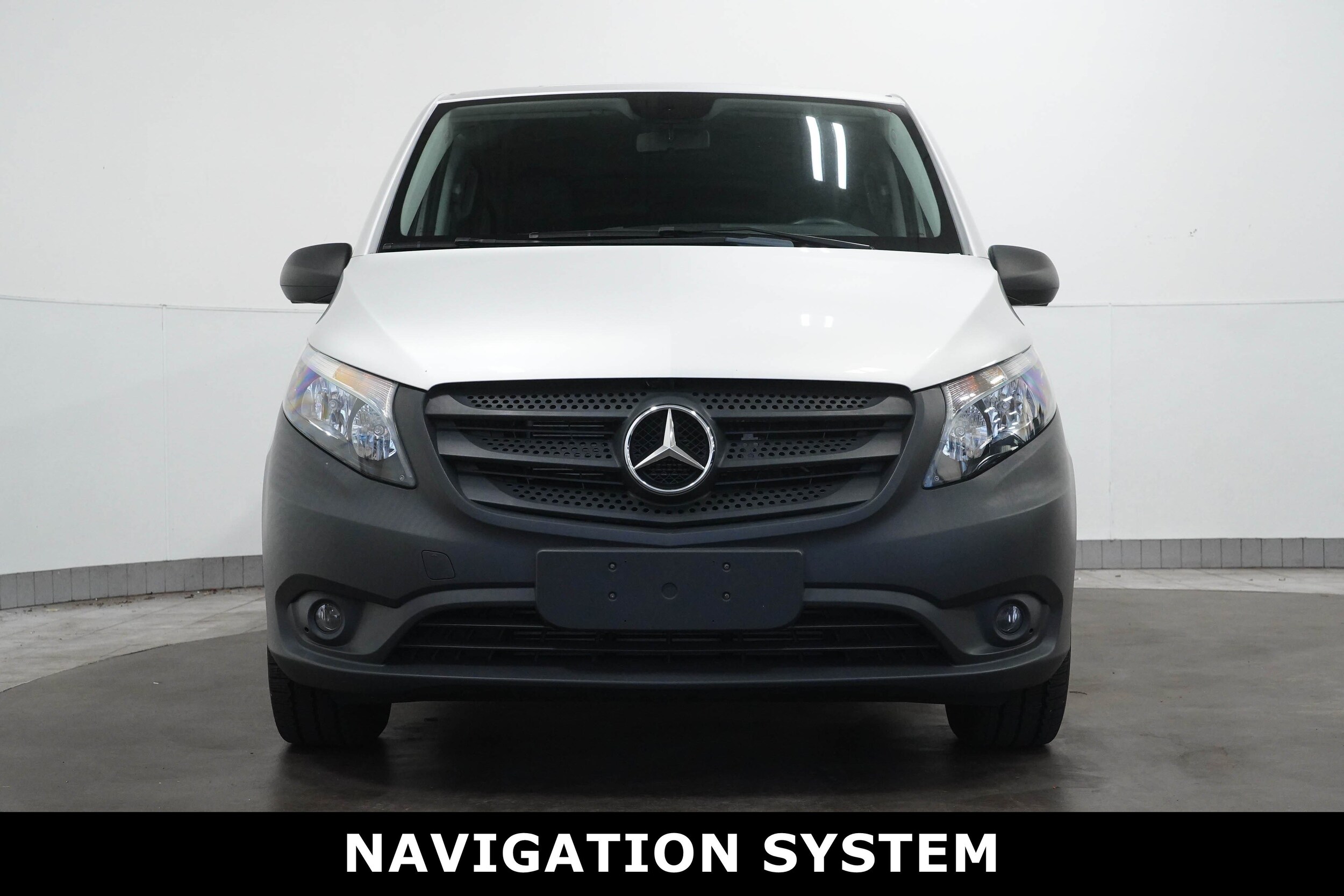 2022 Mercedes Benz Metris Passenger Van photo 3