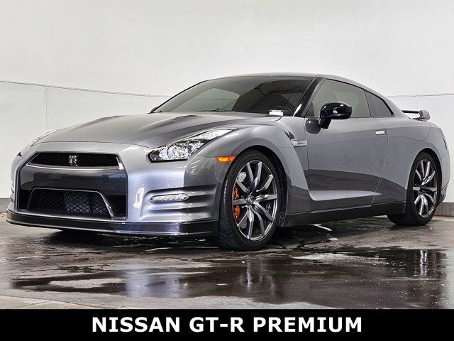 2014 Nissan GT-R Coupe 