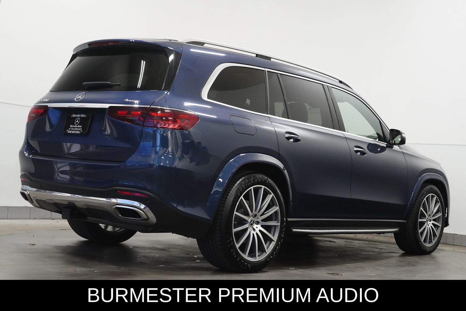 2024 Mercedes Benz GLS 580 photo 2