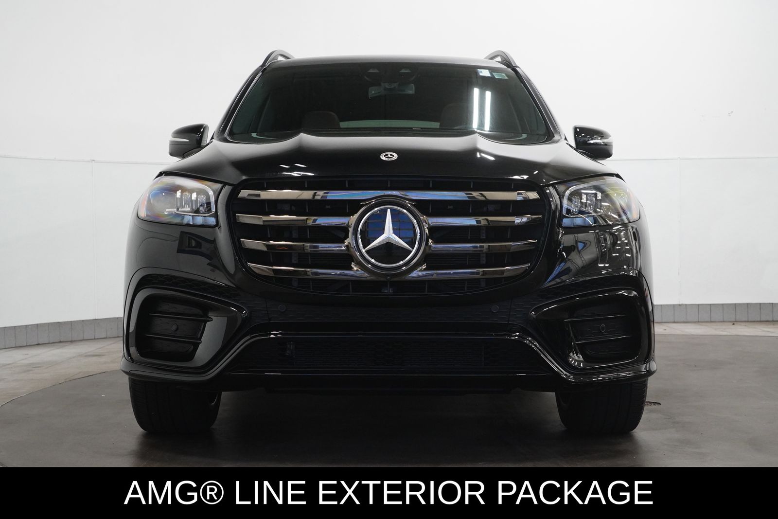 2024 Mercedes Benz GLS 450 4MATIC photo 3