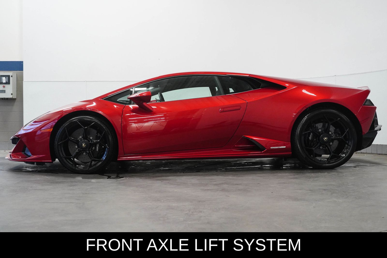 2021 Lamborghini Huracan Evo Coupe photo 4