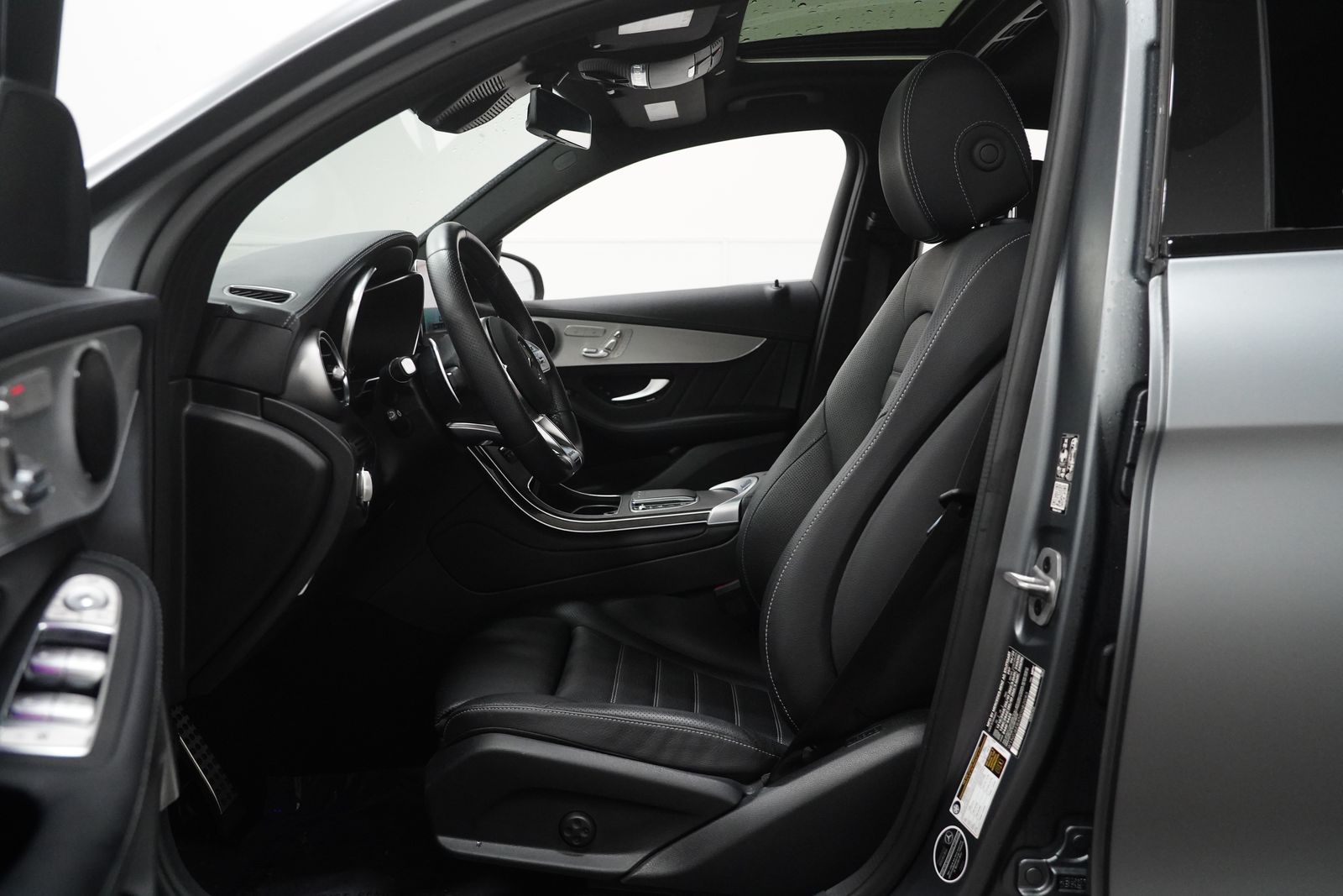 2022 Mercedes Benz GLC AMG 43 4MATIC photo 2