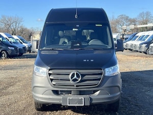 2025 Mercedes-Benz Sprinter 2500 Passenger 144 WB Minivan/Van