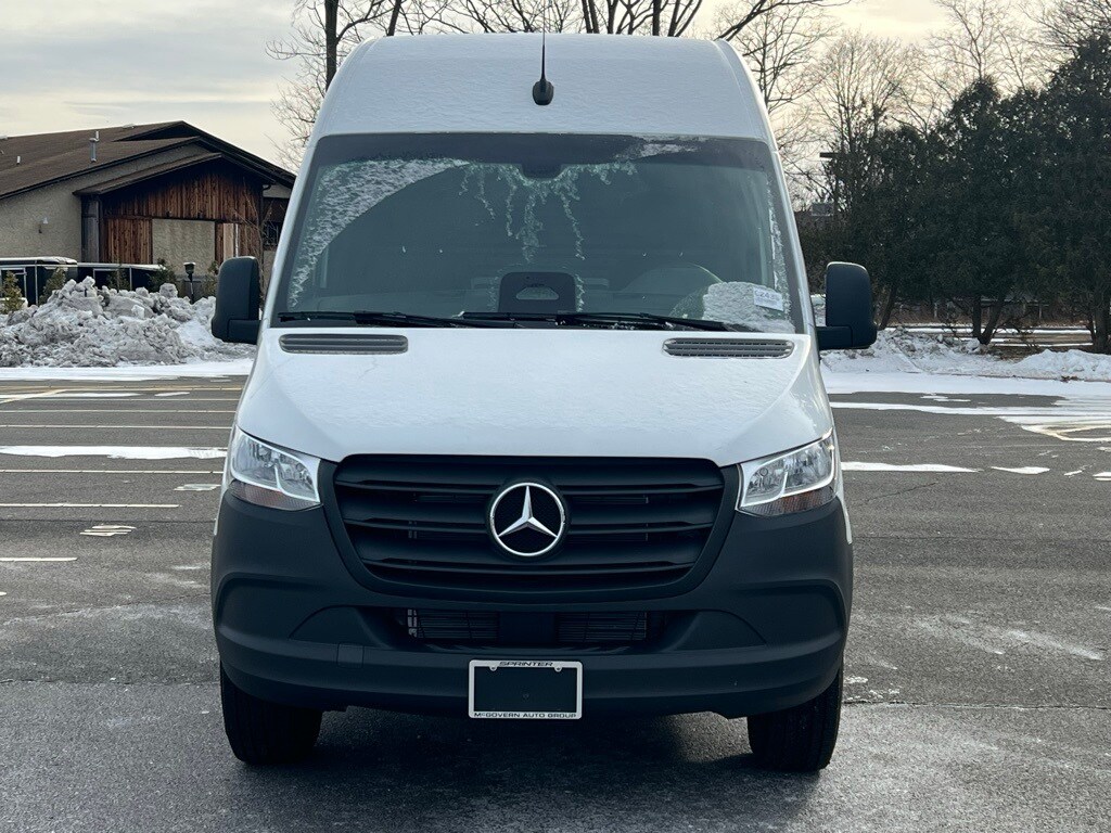 2025 Mercedes-Benz Sprinter Cargo Van Base's photo