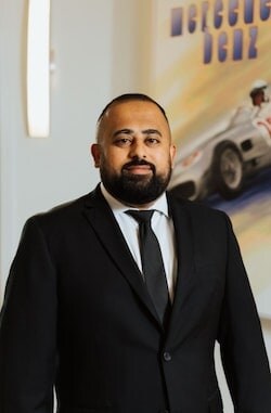 Staff member Veedit Patel (VP) from 65913889fd6e