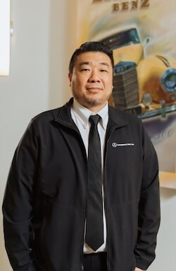 Staff member Steve Jung from c0e12428f132