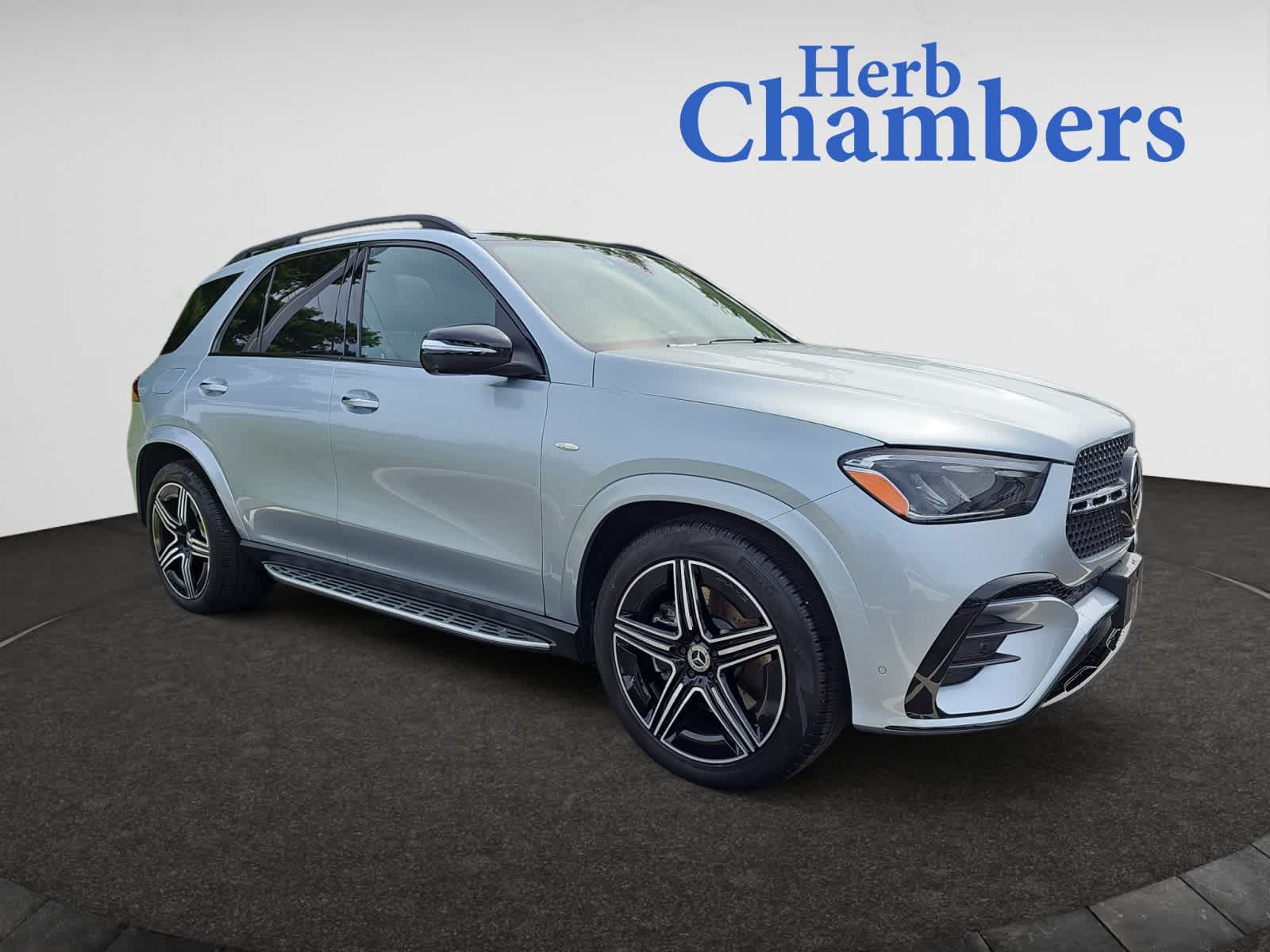 2025 Mercedes-Benz GLE GLE450E's photo