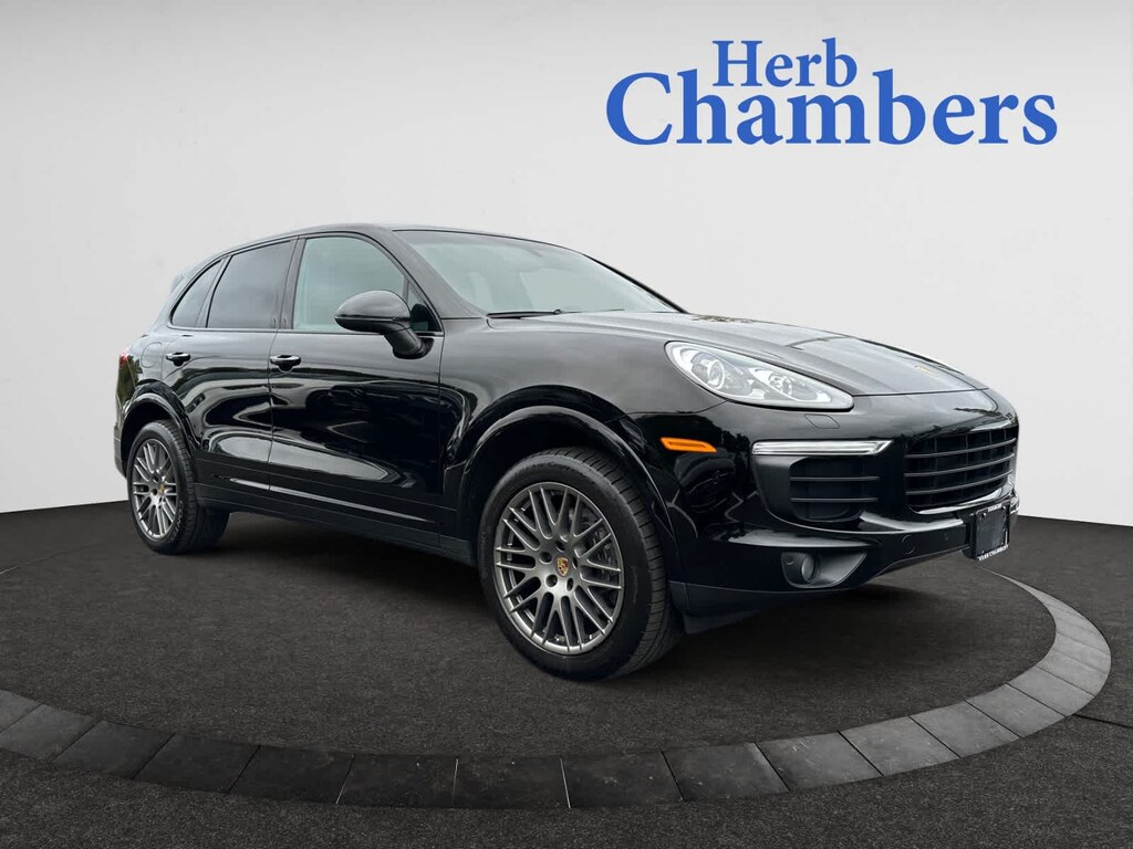 PreOwned 2017 Porsche Cayenne at Herb Chambers BMW of Boston Serving Cambridge, Brookline