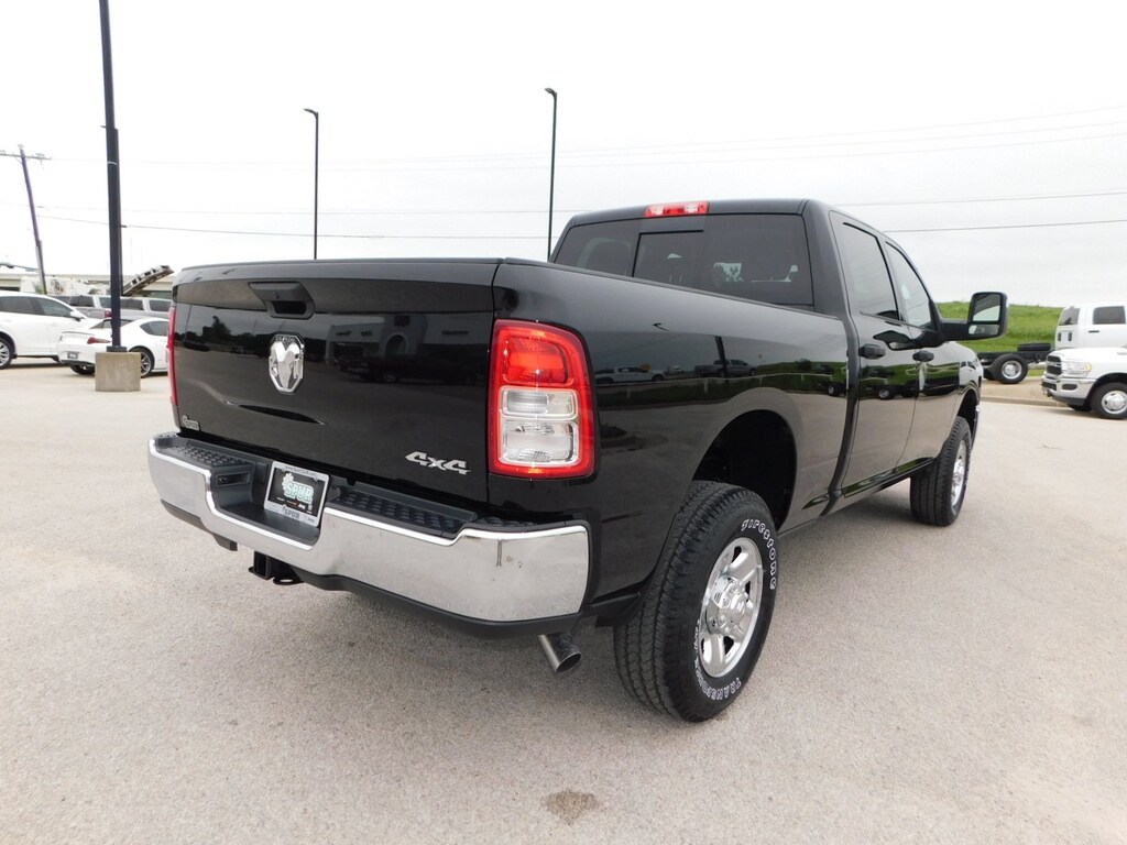 New 2024 Ram 2500 TRADESMAN CREW CAB 4X4 6'4 BOX For Sale Gatesville TX