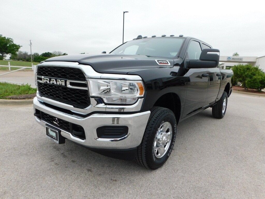 New 2024 Ram 2500 TRADESMAN CREW CAB 4X4 6'4 BOX For Sale Gatesville TX