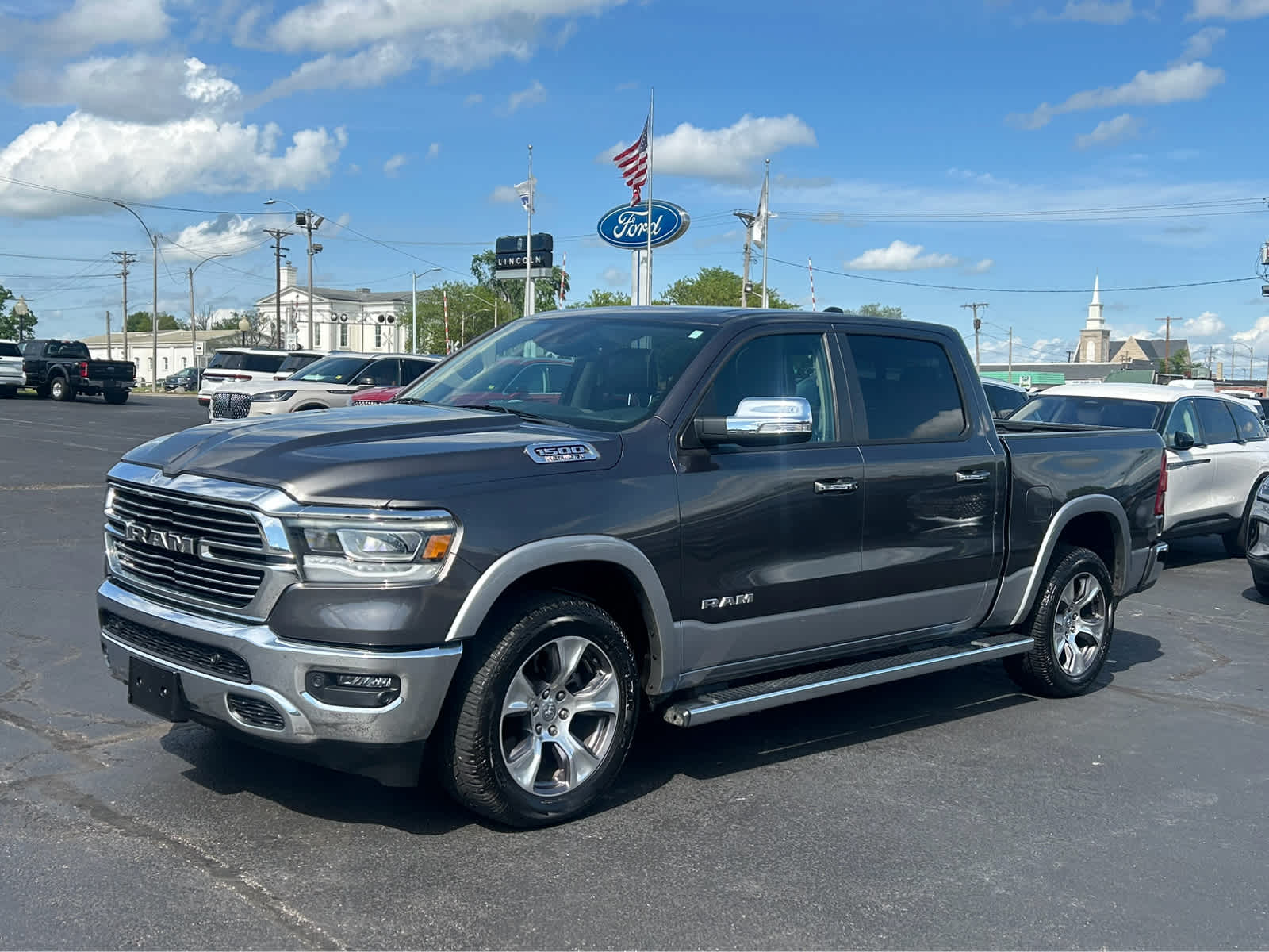 Used 2021 RAM Ram 1500 Pickup Laramie with VIN 1C6SRFJT0MN522864 for sale in Mount Vernon, IL