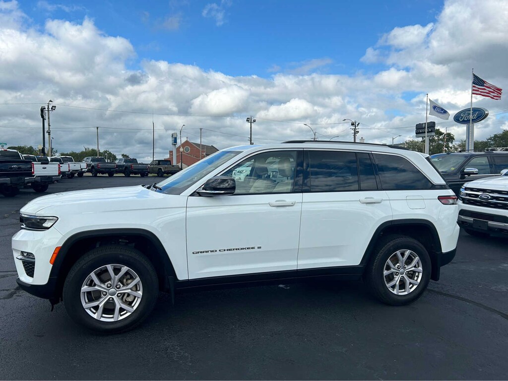 Used 2022 Jeep Grand Cherokee For Sale at Auto Mart of Mount Vernon