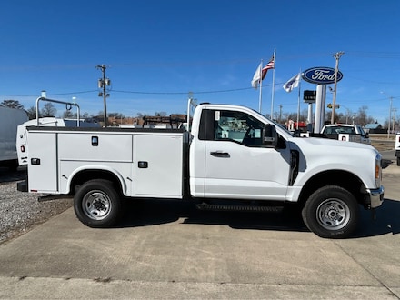 2023 Ford Super Duty F-250 XL 4WD Reg Cab 8 Box