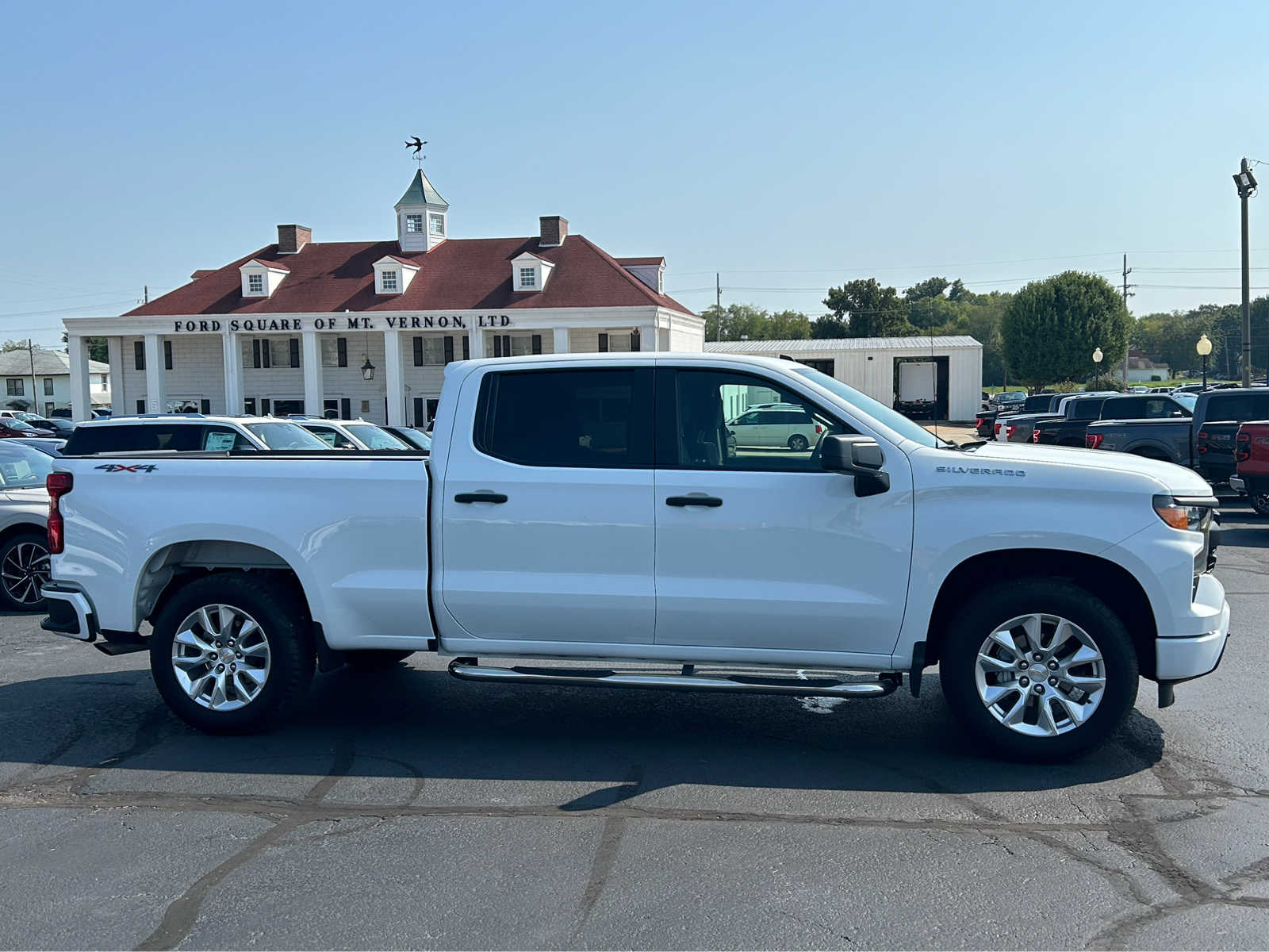 Used 2023 Chevrolet Silverado 1500 Custom with VIN 1GCPDBEK4PZ331078 for sale in Mount Vernon, IL