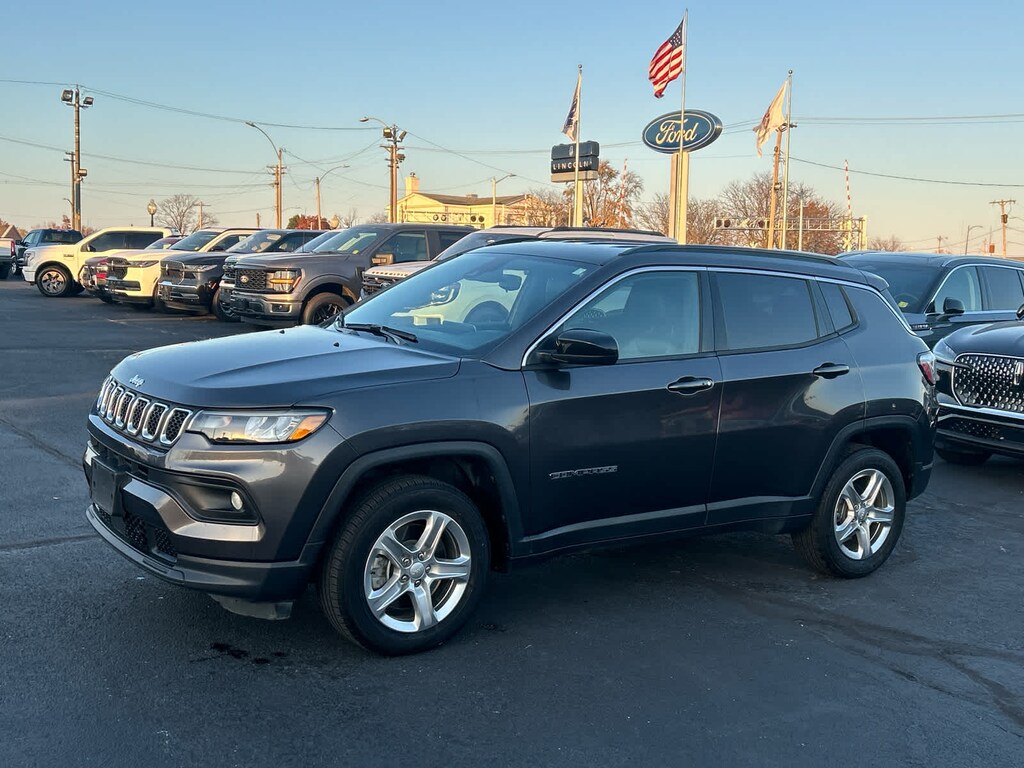 Used 2024 Jeep Compass Latitude 4x4