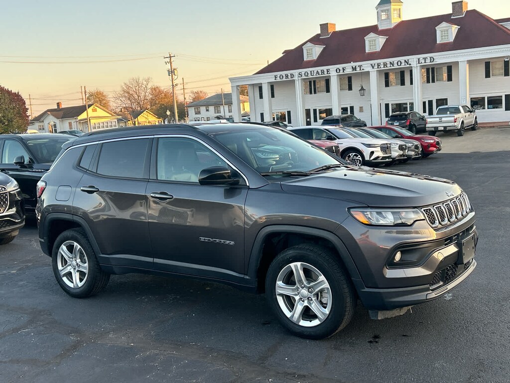 Used 2024 Jeep Compass Latitude 4x4