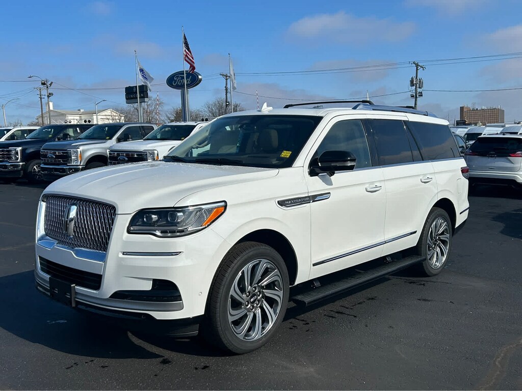 New 2024 Lincoln Navigator For Sale at Lincoln of Mt. Vernon VIN