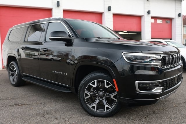 2024 Jeep Wagoneer L Series III's photo