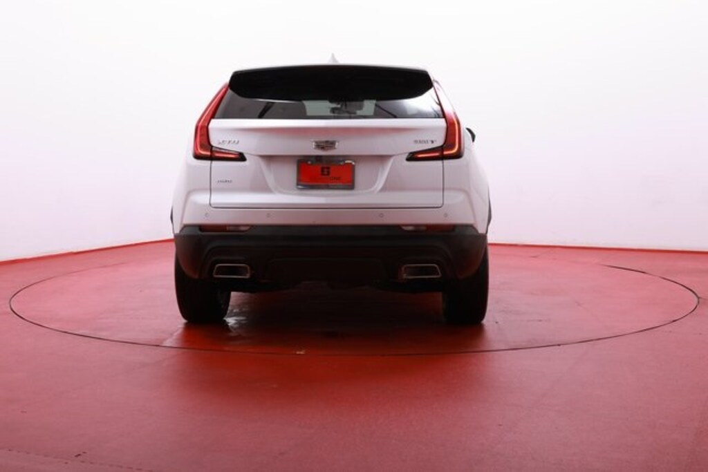 Used 2022 Cadillac XT4 Luxury SUV