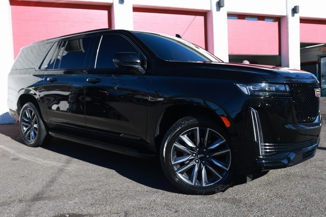 2023 Cadillac Escalade ESV Sport's photo