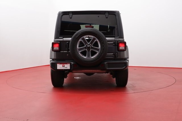 2018 Jeep Wrangler Unlimited Sahara photo 4