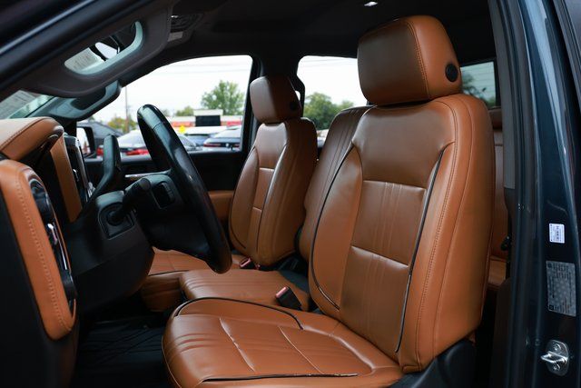 2019 Chevrolet Silverado 1500 LT - Photo 11