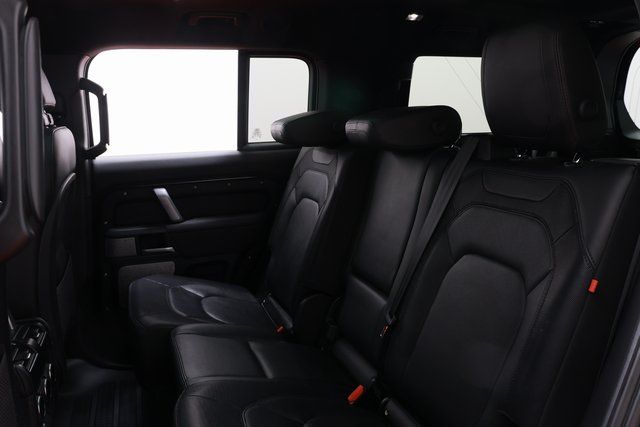 2024 Land Rover Defender X-Dynamic SE - Photo 12