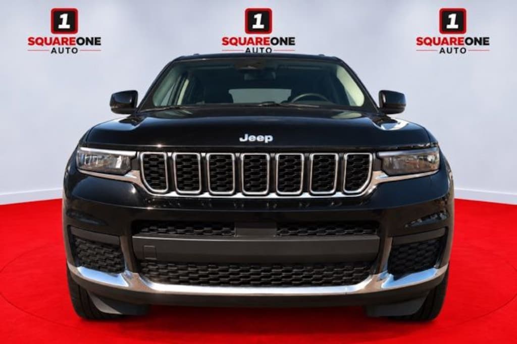 Used 2023 Jeep Grand Cherokee L Laredo SUV