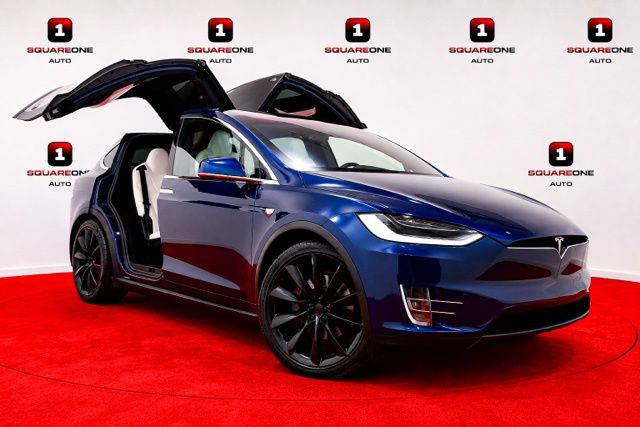 2020 Tesla Model X Long Range Plus's photo