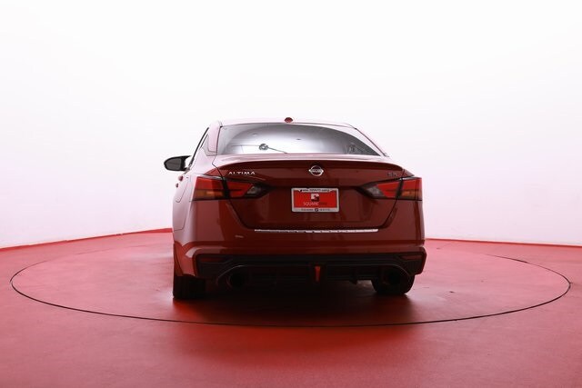 2019 Nissan Altima 2.5 SR photo 4