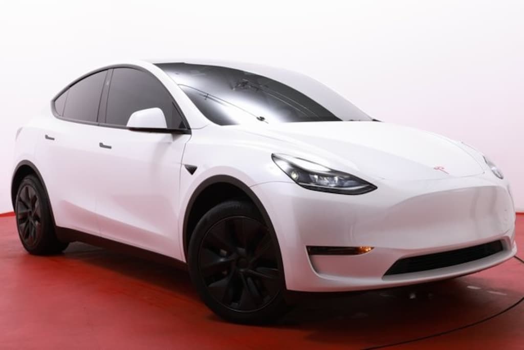 Used 2025 Tesla Model Y Long Range SUV