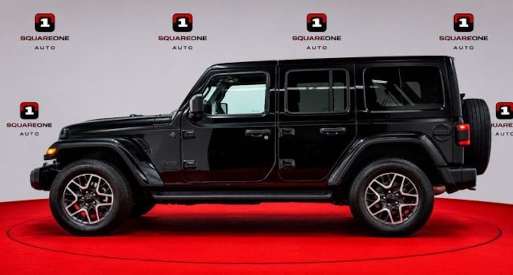 Used 2025 Jeep Wrangler Sahara SUV