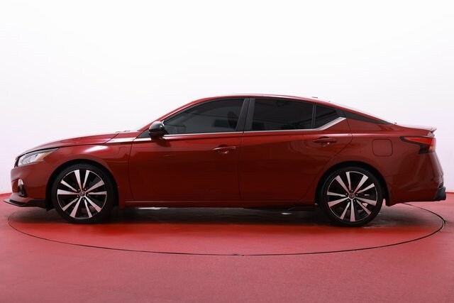 2019 Nissan Altima 2.5 SR photo 2