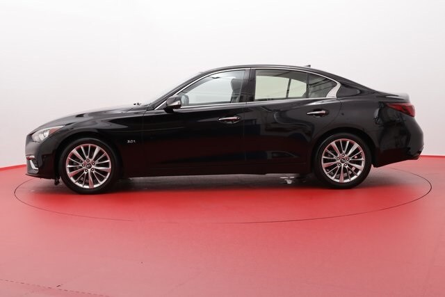2022 Infiniti Q50 LUXE photo 2