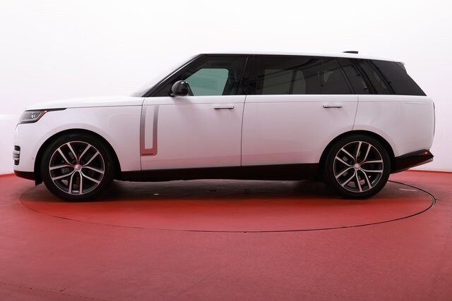 2023 Land Rover Range Rover Autobiography photo 2