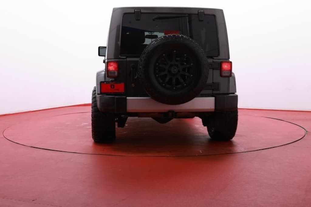 Used 2014 Jeep Wrangler Unlimited Sahara SUV