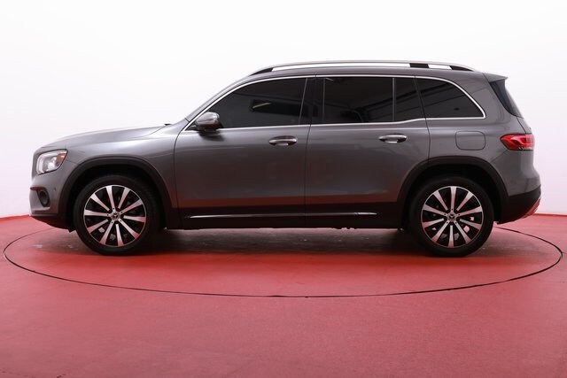 2020 Mercedes Benz GLB 250 photo 2